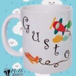 Puodelis "Vardinis (su lėktuvais)"