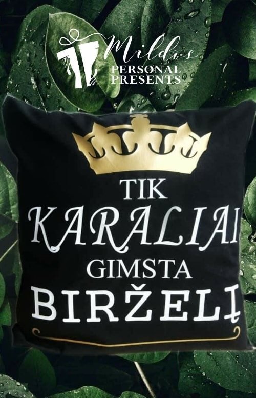 64371413_1181616952008289_5262986936640864256_n.jpg Pagalvėlė "Karaliai gimsta.." - Image 1