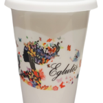 Kelioninis ECO keramikos puodelis “Drugeliai (su vardu)”