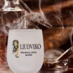 Viskinė taurė "Sėkmingų metų skonis (su vardu)"